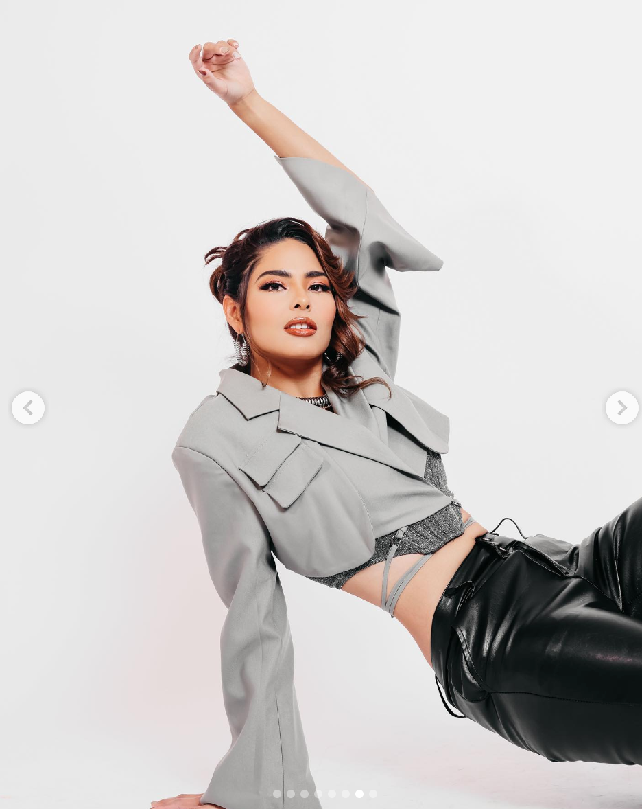 Corporate Chic Croptop Blazer