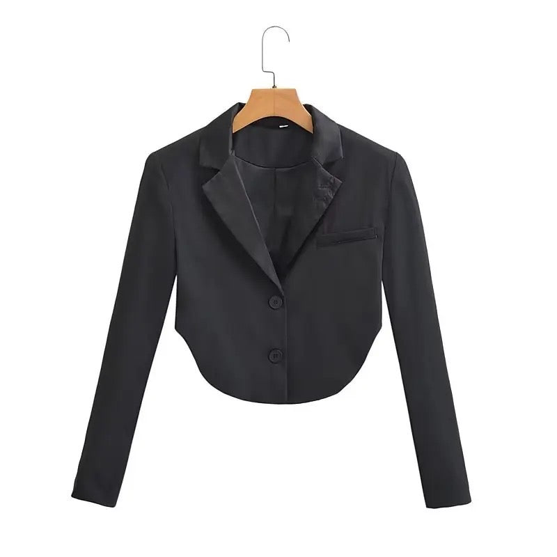 Single breasted crop-top blazer