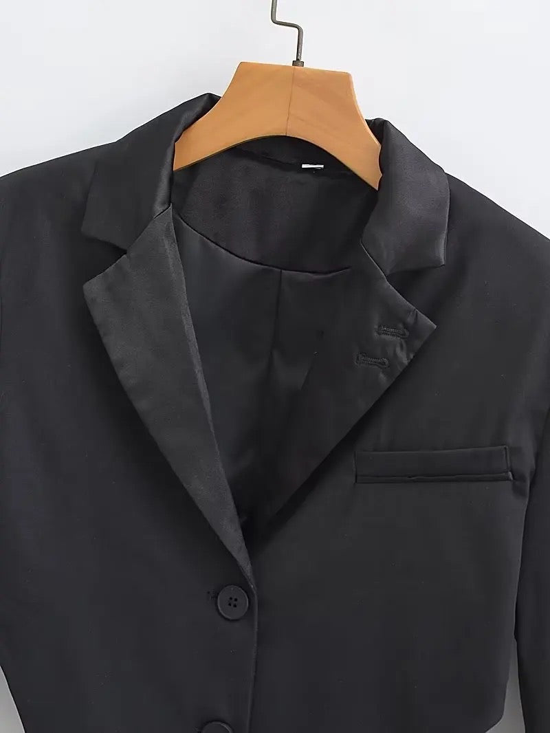 Single breasted crop-top blazer